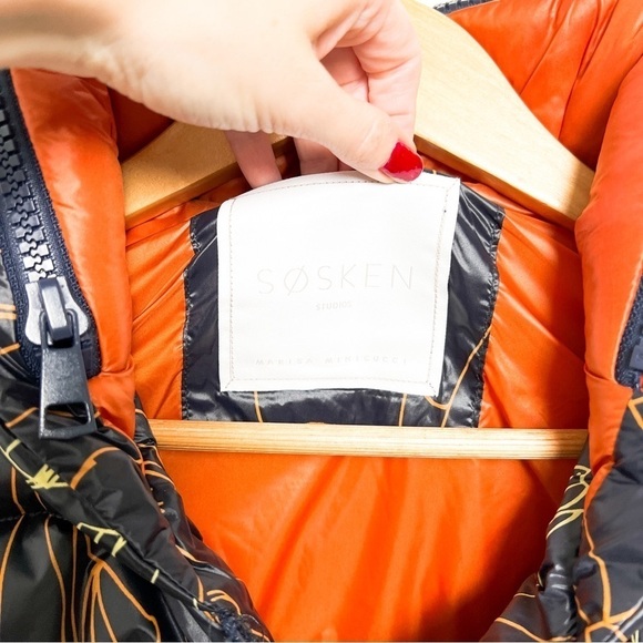 Sosken Studios JODY NAVY PORTRAIT PRINT DOWN PUFFER VEST SIZE 1 S - Picture 6 of 11